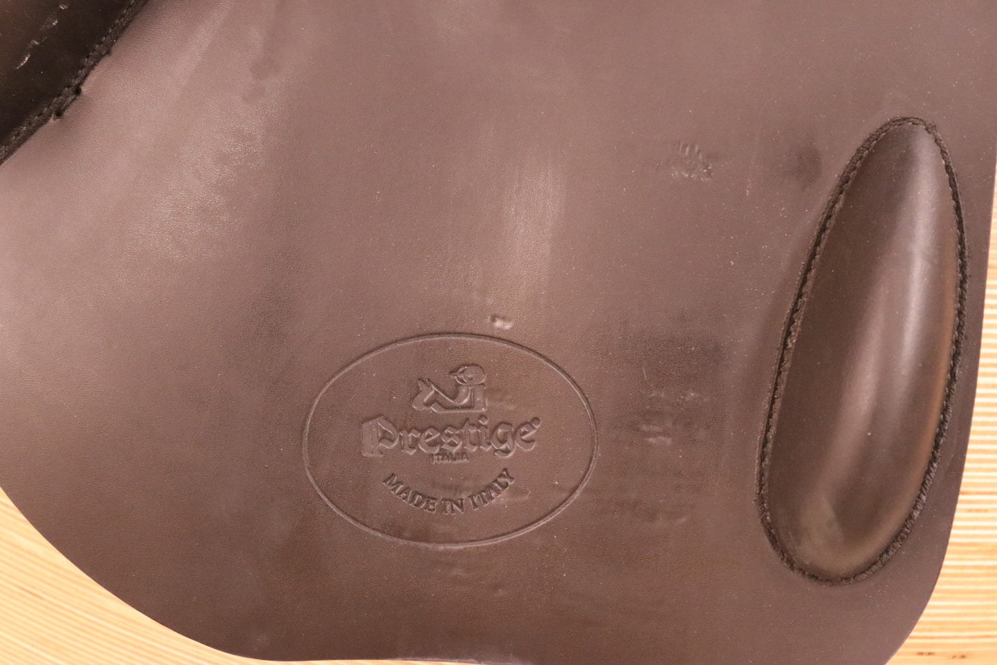 Prestige Romajump Saddle