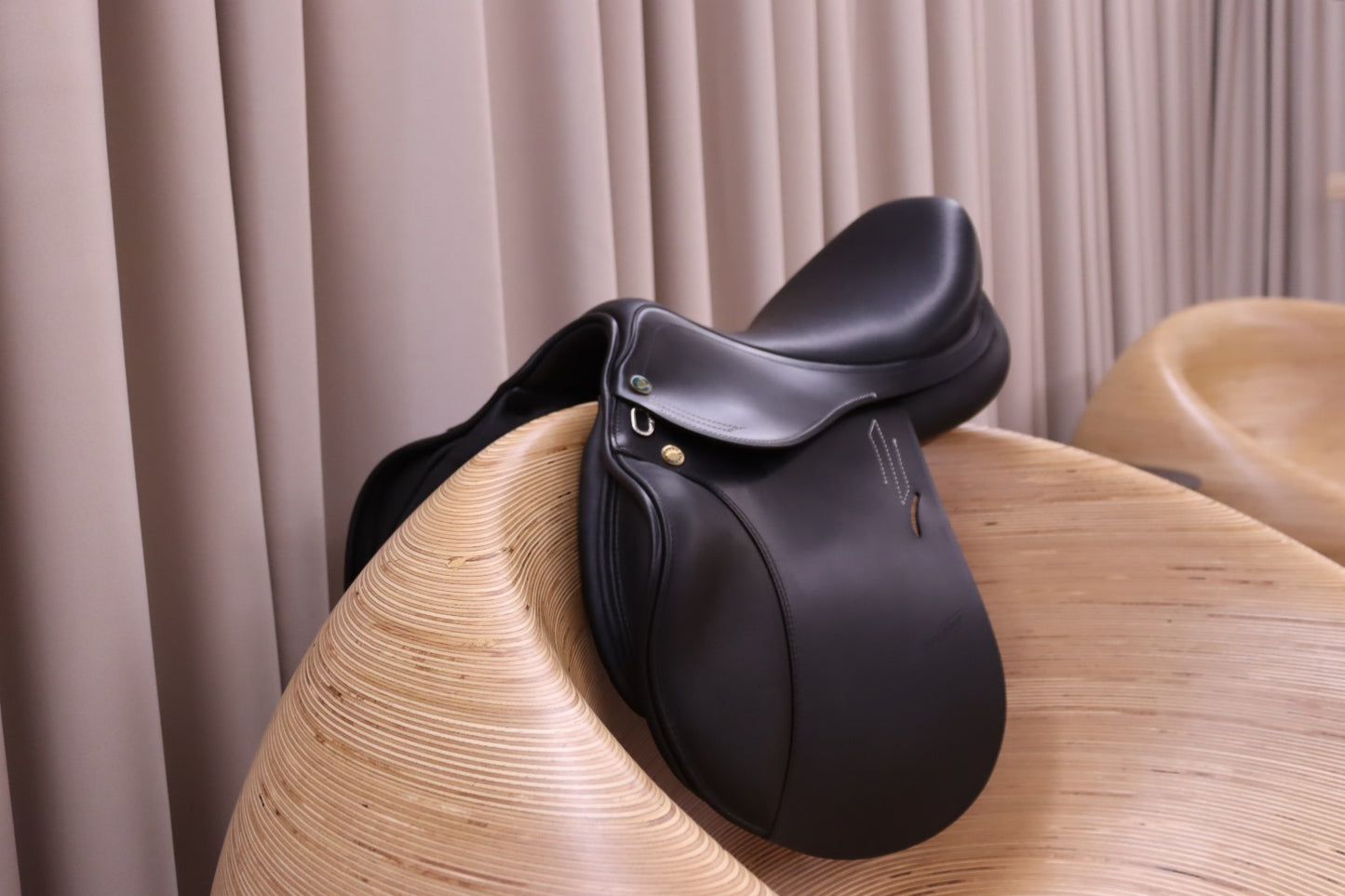Prestige Romajump Saddle