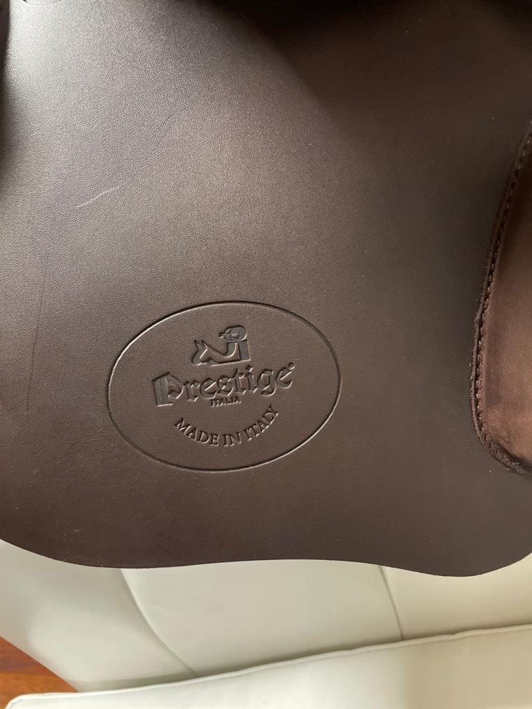Prestige Roma Jump saddle
