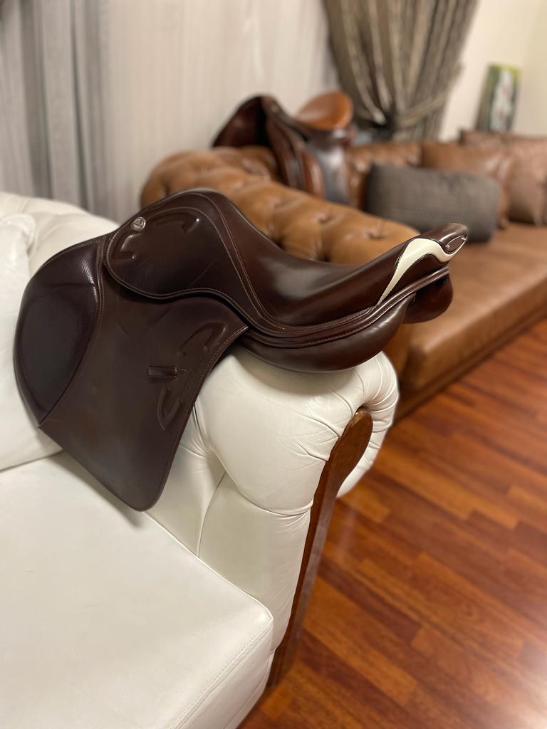 Michel Robert Prestige saddle