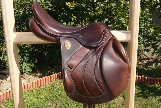 Equestrian saddle-microchip protected (Used)